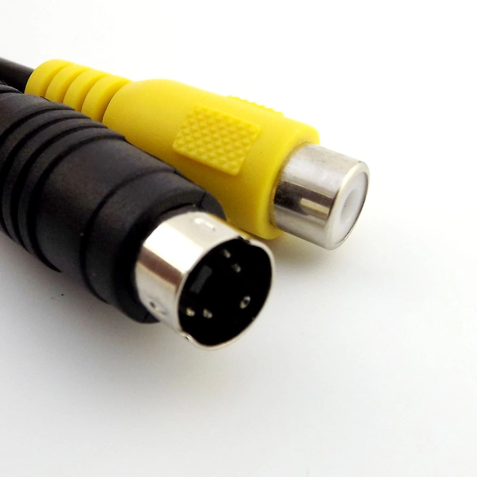 ADATTATORE MINI DIN 4 PIN M / RCA F — immagine 1 di 1